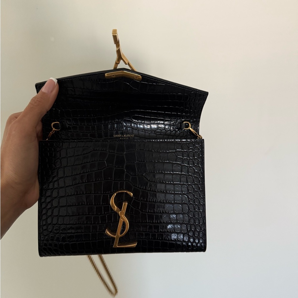 Saint Laurent Black Card Holder on Gold Chain - Picture 5 of 11